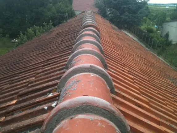Couvreur Rénovation de faîtage Montluçon